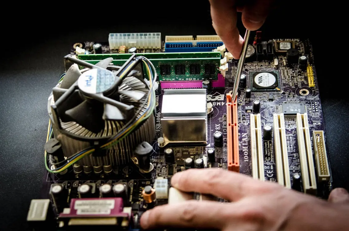 Assistenza tecnica Dimensione Computer Cavareno